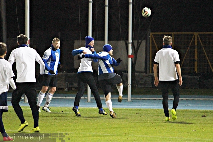 Mecz Wigilijny 2014 na Stadionie Miejskim: Piłkarze - Kibice 6:5