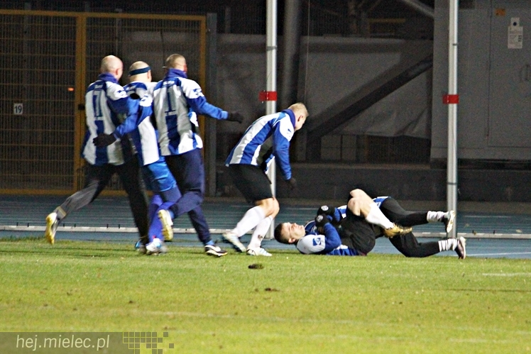 Mecz Wigilijny 2014 na Stadionie Miejskim: Piłkarze - Kibice 6:5