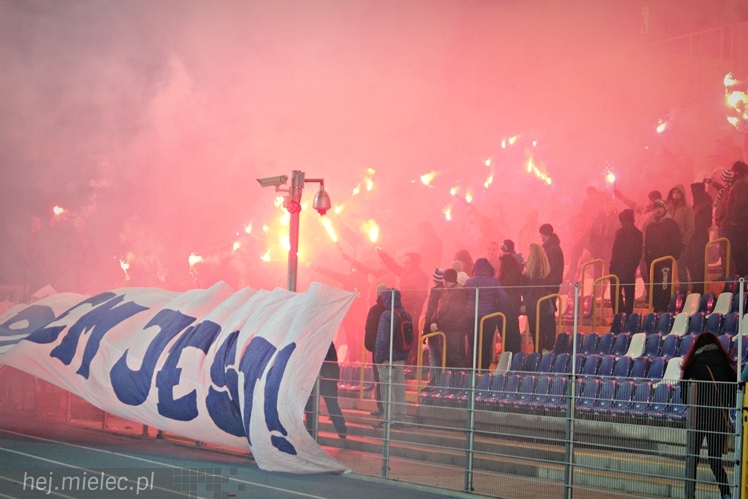 Mecz Wigilijny 2014 na Stadionie Miejskim: Piłkarze - Kibice 6:5