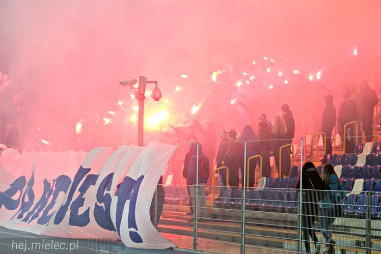Mecz Wigilijny 2014 na Stadionie Miejskim: Piłkarze - Kibice 6:5