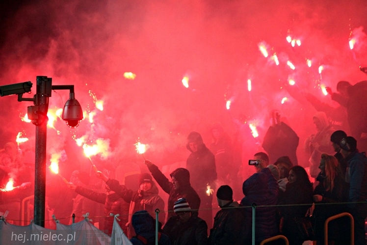 Mecz Wigilijny 2014 na Stadionie Miejskim: Piłkarze - Kibice 6:5