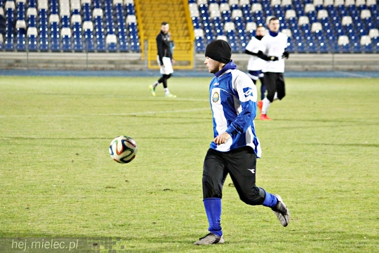 Mecz Wigilijny 2014 na Stadionie Miejskim: Piłkarze - Kibice 6:5