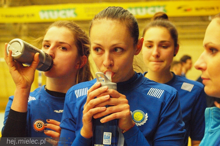 Siatkarze kontra siatkarki