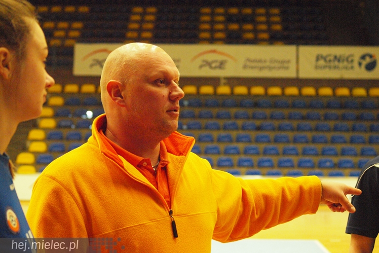 Siatkarze kontra siatkarki