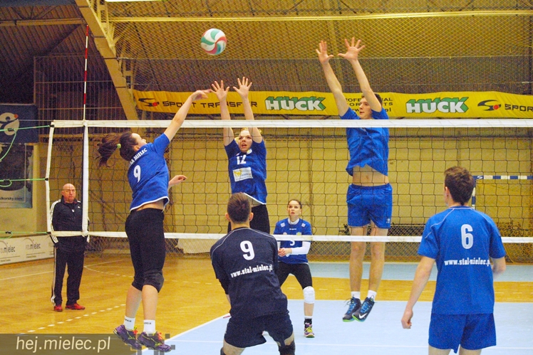 Siatkarze kontra siatkarki