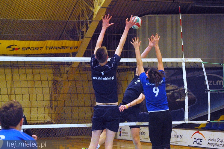 Siatkarze kontra siatkarki