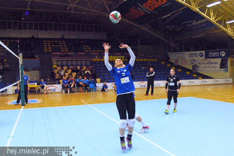 Siatkarze kontra siatkarki