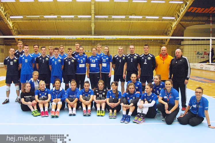 Siatkarze kontra siatkarki