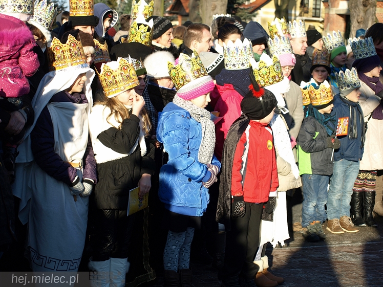 Największe jasełka uliczne: Orszak Trzech Króli w Chorzelowie