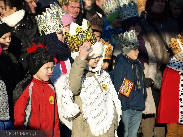 Największe jasełka uliczne: Orszak Trzech Króli w Chorzelowie