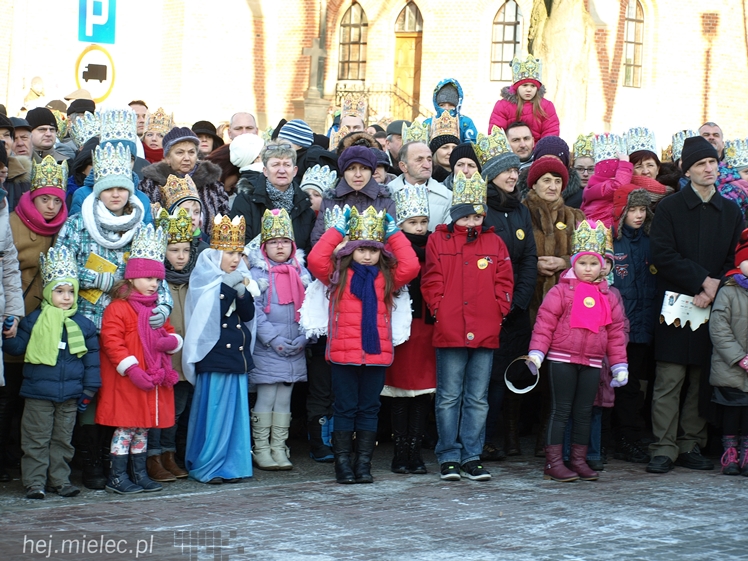 Największe jasełka uliczne: Orszak Trzech Króli w Chorzelowie