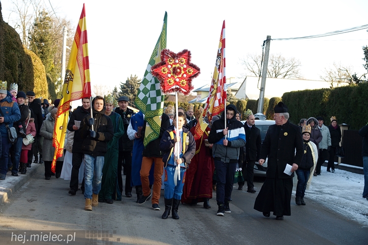 Największe jasełka uliczne: Orszak Trzech Króli w Chorzelowie