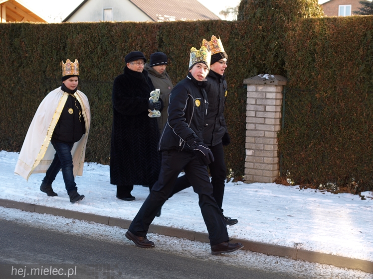 Największe jasełka uliczne: Orszak Trzech Króli w Chorzelowie