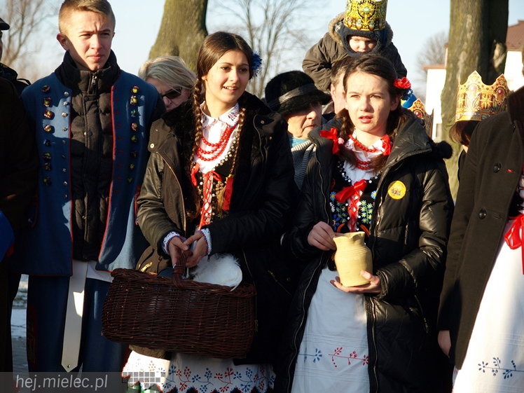 Największe jasełka uliczne: Orszak Trzech Króli w Chorzelowie