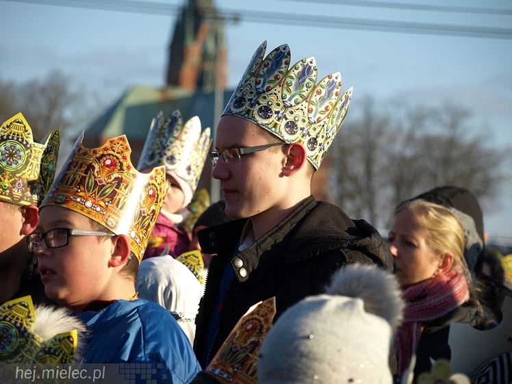 Największe jasełka uliczne: Orszak Trzech Króli w Chorzelowie
