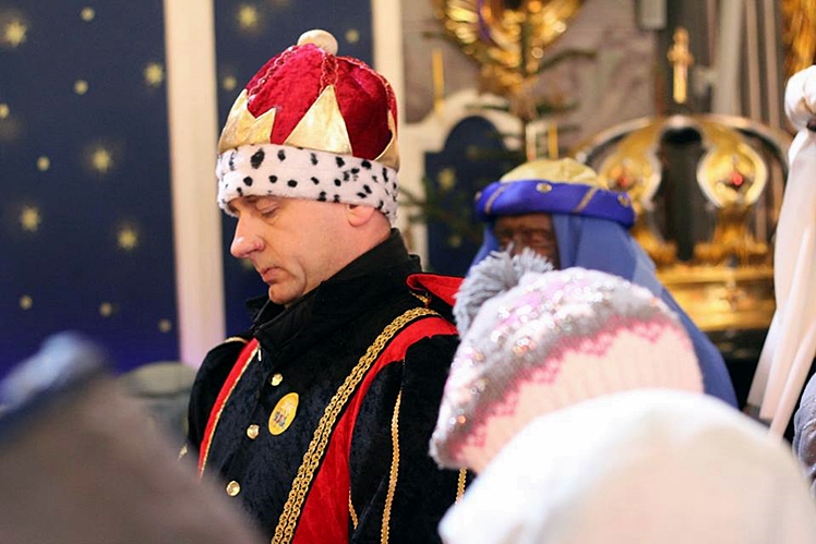 Orszak Trzech Króli przeszedł ulicami Partyni