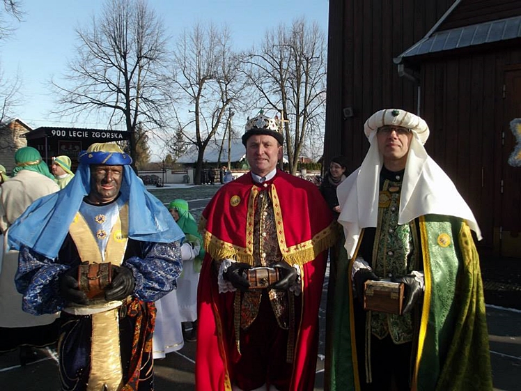Orszak Trzech Króli przeszedł ulicami Partyni