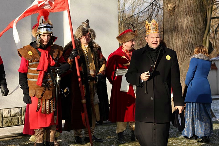 Orszak Trzech Króli przeszedł ulicami Partyni