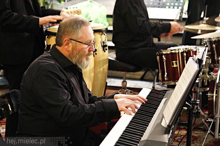 MIELECKIE KOLĘDOWANIE 2015 - w Kościele MBNP w Mielcu