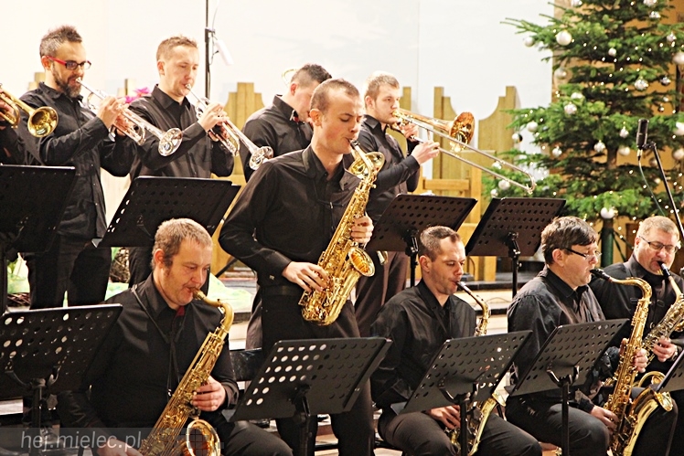 MIELECKIE KOLĘDOWANIE 2015 - w Kościele MBNP w Mielcu