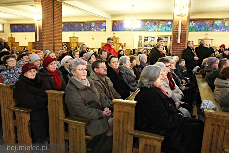 MIELECKIE KOLĘDOWANIE 2015 - w Kościele MBNP w Mielcu