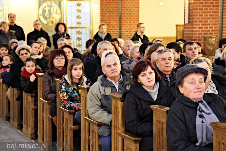 MIELECKIE KOLĘDOWANIE 2015 - w Kościele MBNP w Mielcu