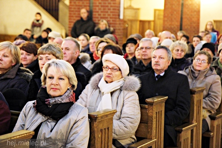 MIELECKIE KOLĘDOWANIE 2015 - w Kościele MBNP w Mielcu