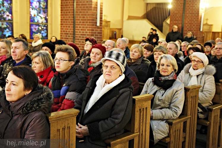 MIELECKIE KOLĘDOWANIE 2015 - w Kościele MBNP w Mielcu