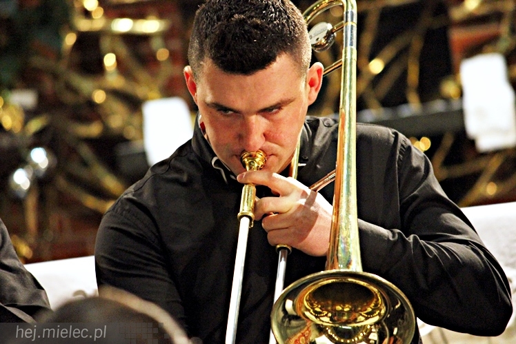 MIELECKIE KOLĘDOWANIE 2015 - w Kościele MBNP w Mielcu