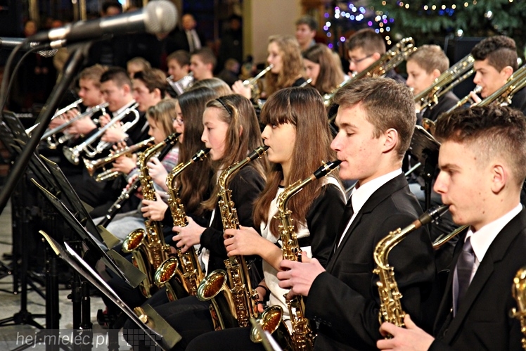 MIELECKIE KOLĘDOWANIE 2015 - w Kościele MBNP w Mielcu