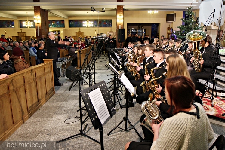 MIELECKIE KOLĘDOWANIE 2015 - w Kościele MBNP w Mielcu