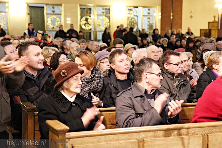 MIELECKIE KOLĘDOWANIE 2015 - w Kościele MBNP w Mielcu