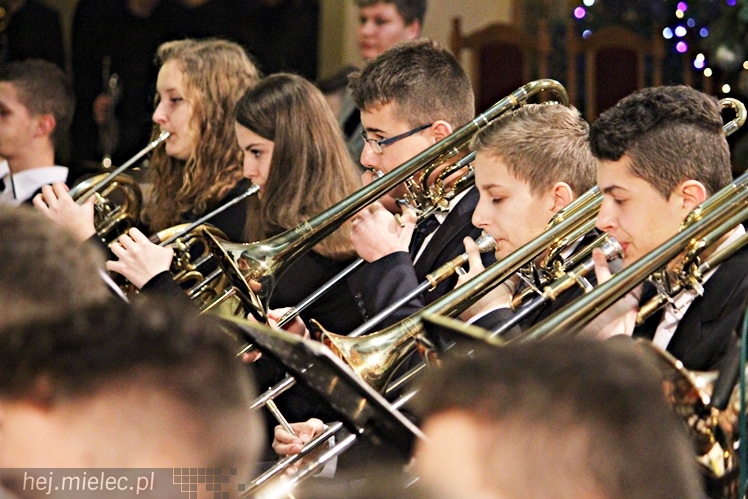 MIELECKIE KOLĘDOWANIE 2015 - w Kościele MBNP w Mielcu