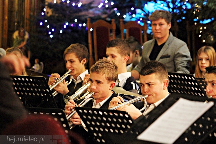 MIELECKIE KOLĘDOWANIE 2015 - w Kościele MBNP w Mielcu