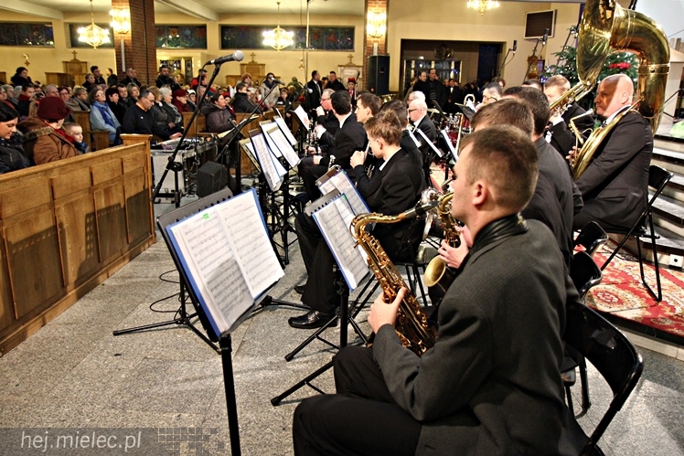 MIELECKIE KOLĘDOWANIE 2015 - w Kościele MBNP w Mielcu