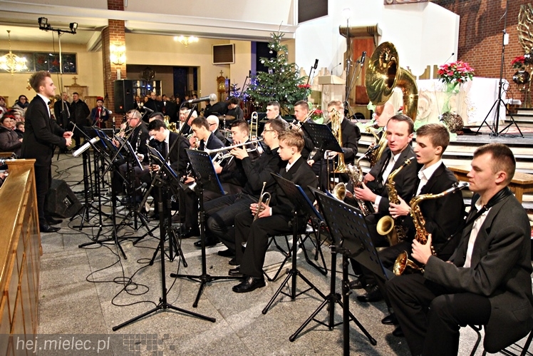 MIELECKIE KOLĘDOWANIE 2015 - w Kościele MBNP w Mielcu