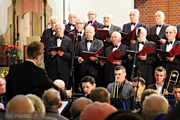 MIELECKIE KOLĘDOWANIE 2015 - w Kościele MBNP w Mielcu