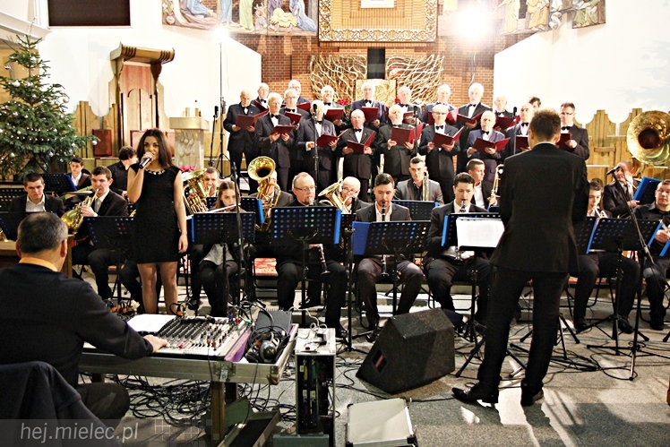 MIELECKIE KOLĘDOWANIE 2015 - w Kościele MBNP w Mielcu