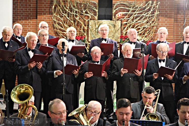 MIELECKIE KOLĘDOWANIE 2015 - w Kościele MBNP w Mielcu