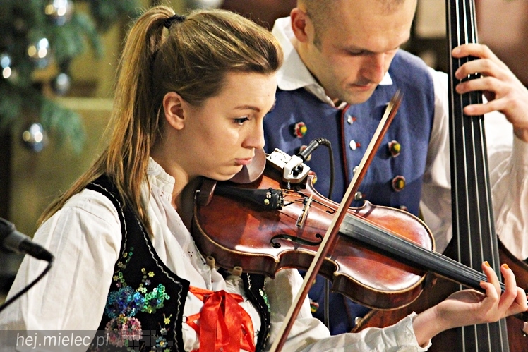 MIELECKIE KOLĘDOWANIE 2015 - w Kościele MBNP w Mielcu