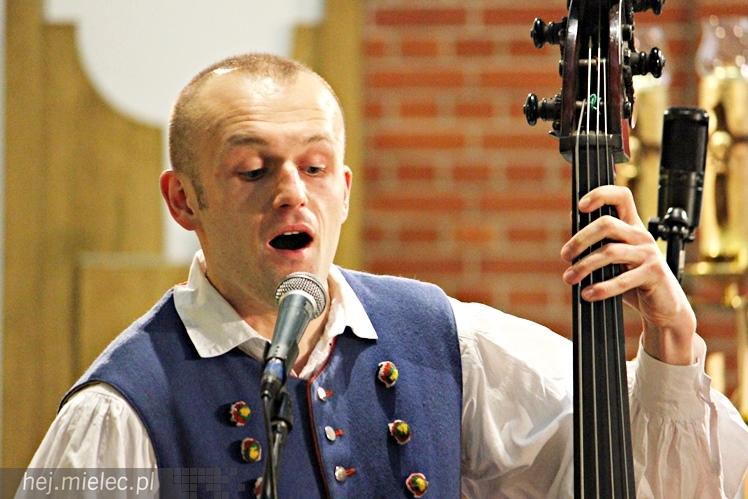 MIELECKIE KOLĘDOWANIE 2015 - w Kościele MBNP w Mielcu