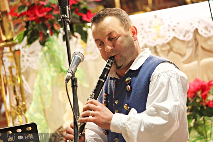 MIELECKIE KOLĘDOWANIE 2015 - w Kościele MBNP w Mielcu