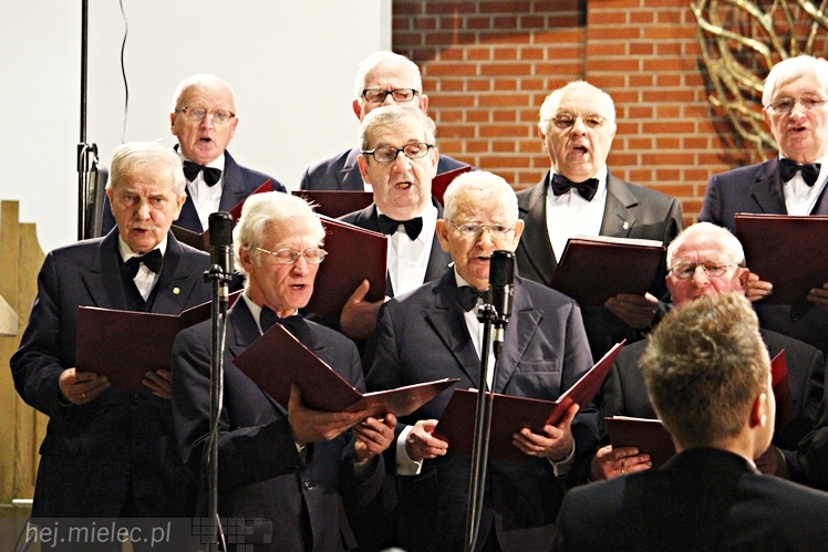 MIELECKIE KOLĘDOWANIE 2015 - w Kościele MBNP w Mielcu