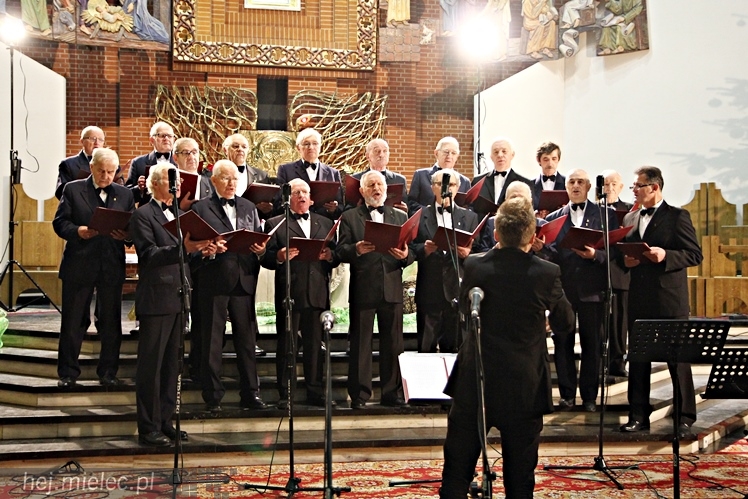 MIELECKIE KOLĘDOWANIE 2015 - w Kościele MBNP w Mielcu