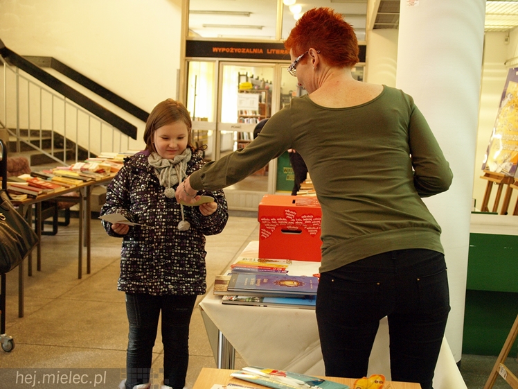 Giełda książek i licytacja ? Miejska Biblioteka Publiczna włączyła się do akcji WOŚP
