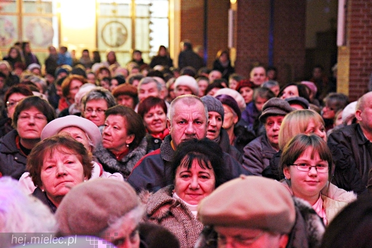 Kolędowanie z gwiazdami: Joszko Broda. Dzieci z Brodą