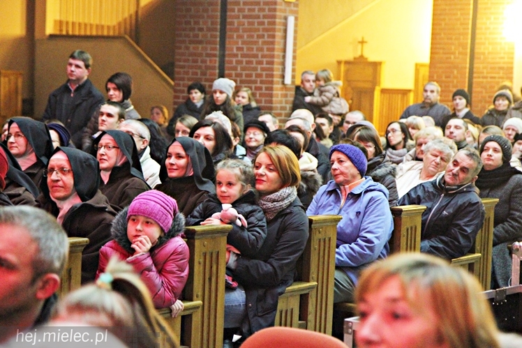 Kolędowanie z gwiazdami: Joszko Broda. Dzieci z Brodą