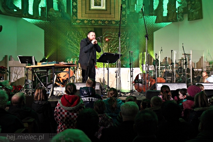 Kolędowanie z gwiazdami: Joszko Broda. Dzieci z Brodą