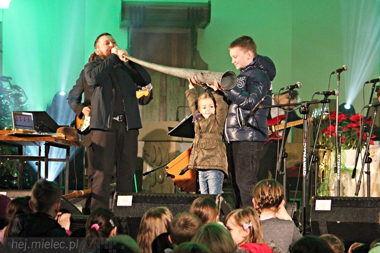 Kolędowanie z gwiazdami: Joszko Broda. Dzieci z Brodą