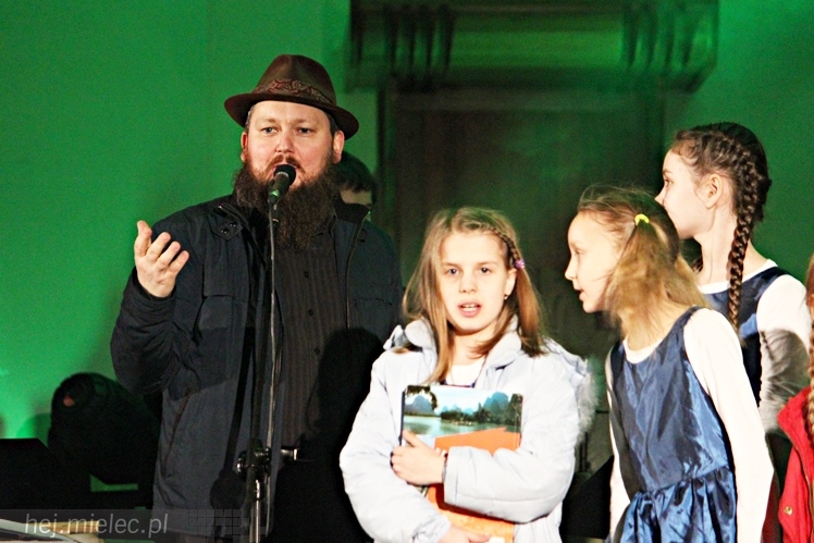 Kolędowanie z gwiazdami: Joszko Broda. Dzieci z Brodą